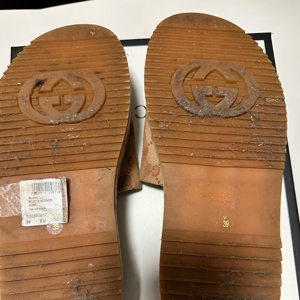BEIGE RUGGINE GUCCI FLATS - Picture 6 of 6